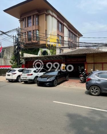 Unit Komersial Dijual di Jakarta Pusat LT 260m2 & LB 150m2 Unit Komersial Dijual di Jakarta Pusat LT 260m2 & LB 150m2