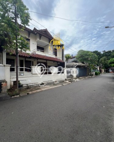 Hunian Super Elit dengan Akses Paling Strategis di Pondok Indah, Jakarta Selatan Hunian Super Elit dengan Akses Paling Strategis di Pondok Indah, Jakarta Selatan