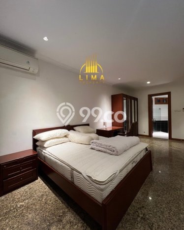 Hunian Mewah LB 576m2 Siap Pakai Desain Elegan di Pondok Indah, Jakarta Selatan Hunian Mewah LB 576m2 Siap Pakai Desain Elegan di Pondok Indah, Jakarta Selatan