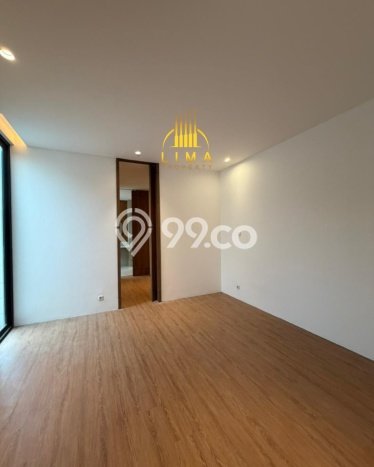 For Sale! Premium House LT 161m2 Desain Elegan di Kemang For Sale! Premium House LT 161m2 Desain Elegan di Kemang