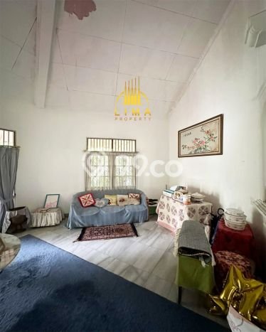 Ready to Use! Luxury House LT 1080m2 Desain Elegan di Bintaro Ready to Use! Luxury House LT 1080m2 Desain Elegan di Bintaro