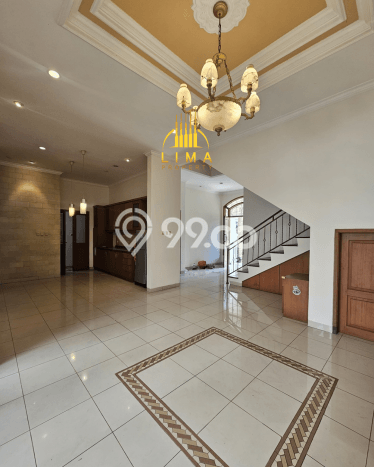 Rumah Elit Modern Tanpa Renovasi di Lebak Bulus Jakarta Selatan Rumah Elit Modern Tanpa Renovasi di Lebak Bulus Jakarta Selatan