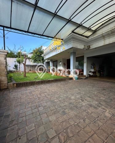 Siap Huni Rumah Mewah 4 Kamar di Kebayoran Baru Dekat ke Mana Saja Siap Huni Rumah Mewah 4 Kamar di Kebayoran Baru Dekat ke Mana Saja
