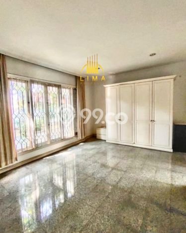 Siap Huni Rumah Mewah 6 Kamar di Kebayoran Baru Dekat ke Mana Pun Siap Huni Rumah Mewah 6 Kamar di Kebayoran Baru Dekat ke Mana Pun