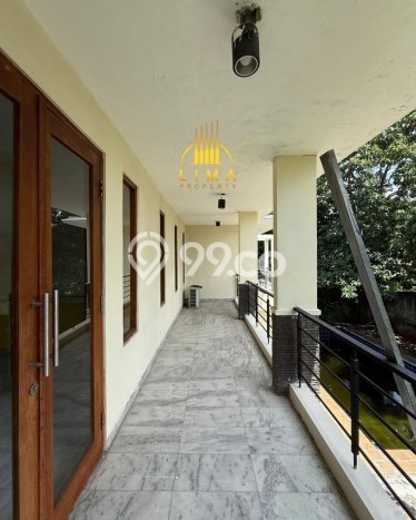 Ready to Use! Premium House LT 1100m2 Desain Modern di Kemang Ready to Use! Premium House LT 1100m2 Desain Modern di Kemang