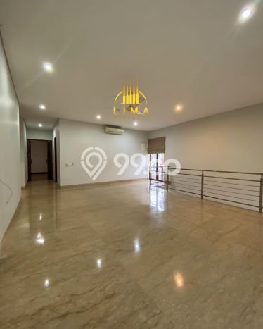 Rumah Kondisi Baik Disewakan di Cipete, Jakarta Selatan LT 500m2, LB 700m2 Rumah Kondisi Baik Disewakan di Cipete, Jakarta Selatan LT 500m2, LB 700m2
