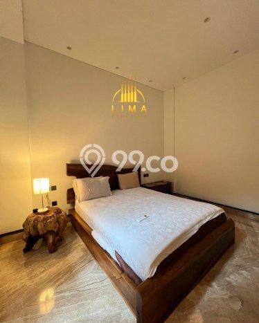 Hunian Eksklusif Siap Huni LT 375m2 di BSD, Tangerang Selatan Hunian Eksklusif Siap Huni LT 375m2 di BSD, Tangerang Selatan