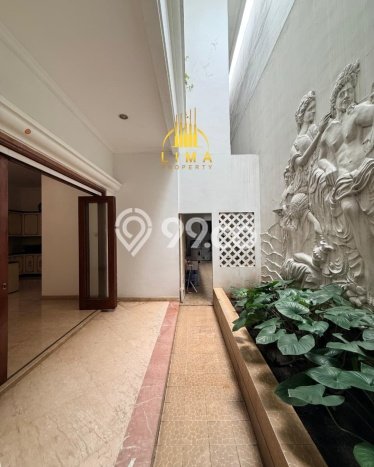 Dijual Rumah Premium dengan Fasilitas Sekitar Lengkap di Kebayoran Baru, Jakarta Selatan Dijual Rumah Premium dengan Fasilitas Sekitar Lengkap di Kebayoran Baru, Jakarta Selatan