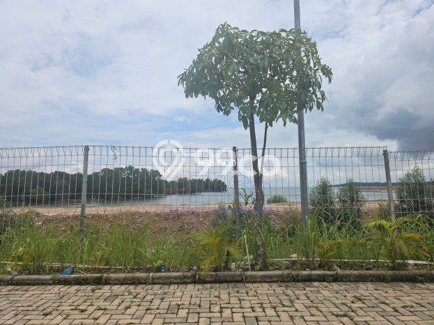 JUAL CEPAT! Rumah Ready Stock Area Strategis Batam Centre, LT 98m2m² LB 196m2m² JUAL CEPAT! Rumah Ready Stock Area Strategis Batam Centre, LT 98m2m² LB 196m2m²