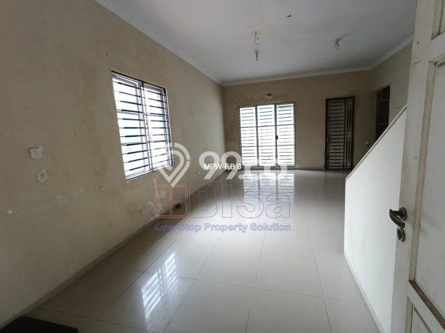 Dijual Cepat Rumah Bagus Siap Huni LB 132m2 di Batam Kota, Batam Dijual Cepat Rumah Bagus Siap Huni LB 132m2 di Batam Kota, Batam