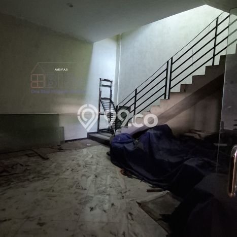 Gudang Kawasan Batam Kota, Luas 462m², Posisi Jalan Utama Gudang Kawasan Batam Kota, Luas 462m², Posisi Jalan Utama