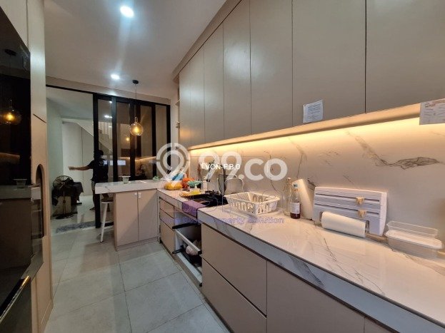 KESEMPATAN TERBAIK! Tersedia KPR Rumah Minimalis di Batam Kota, Batam, Luas 180m² LB 300m² KESEMPATAN TERBAIK! Tersedia KPR Rumah Minimalis di Batam Kota, Batam, Luas 180m² LB 300m²