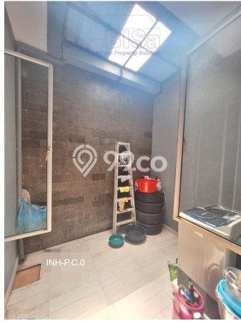 Rumah Eksklusif lokasi Batam Kota, Batam, LT 102m2m² Bangunan 200m2m² Rumah Eksklusif lokasi Batam Kota, Batam, LT 102m2m² Bangunan 200m2m²