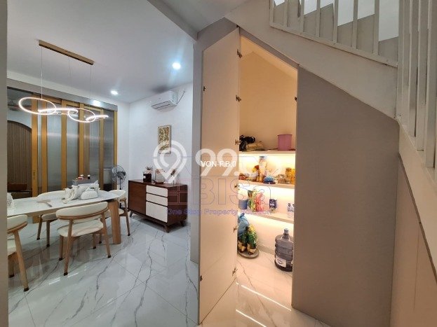 KESEMPATAN TERBAIK! Tersedia KPR Rumah Minimalis di Batam Kota, Batam, Luas 180m² LB 300m² KESEMPATAN TERBAIK! Tersedia KPR Rumah Minimalis di Batam Kota, Batam, Luas 180m² LB 300m²