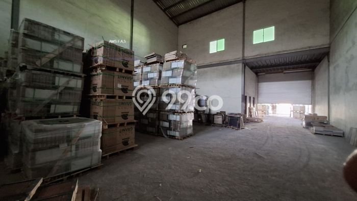 Gudang Kawasan Batam Kota, Luas 462m², Posisi Jalan Utama Gudang Kawasan Batam Kota, Luas 462m², Posisi Jalan Utama