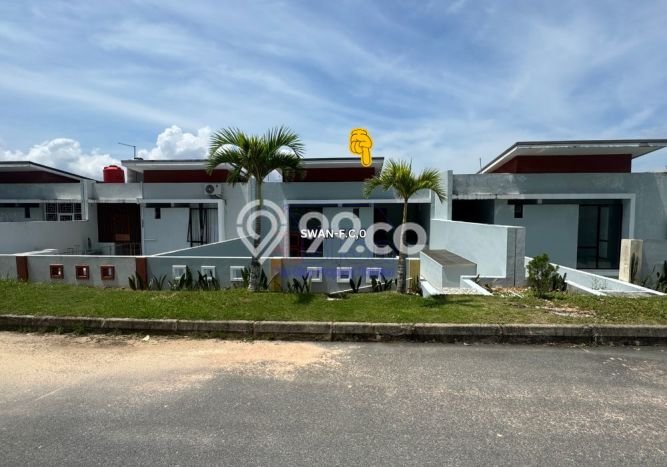 Rumah Siap Huni LT 160m2m² / LB 150m2m² di Kawasan Komersial Batam Kota, Batam Rumah Siap Huni LT 160m2m² / LB 150m2m² di Kawasan Komersial Batam Kota, Batam