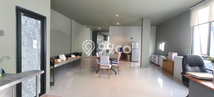 LOKASI STRATEGIS! Ruko di , Luas 529m2m², Jalan Strategis LOKASI STRATEGIS! Ruko di , Luas 529m2m², Jalan Strategis