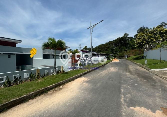 Rumah Siap Huni LT 160m2m² / LB 150m2m² di Kawasan Komersial Batam Kota, Batam Rumah Siap Huni LT 160m2m² / LB 150m2m² di Kawasan Komersial Batam Kota, Batam