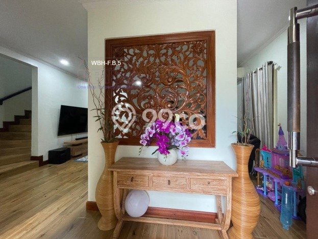 Rumah Elit LB 503m2 Siap Huni Desain Elegan di Muka Kuning, Batam Rumah Elit LB 503m2 Siap Huni Desain Elegan di Muka Kuning, Batam