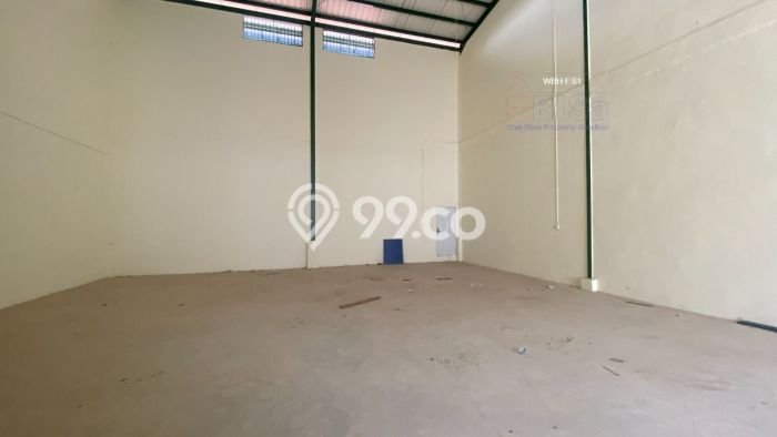 Gudang Disewakan di Bengkong, Luas 250m², Lokasi Bisnis, Akses Utama Gudang Disewakan di Bengkong, Luas 250m², Lokasi Bisnis, Akses Utama