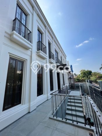 Rumah Elit LB 800m2 Siap Pakai Desain Elegan di Kemang, Jakarta Selatan Rumah Elit LB 800m2 Siap Pakai Desain Elegan di Kemang, Jakarta Selatan