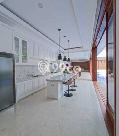 Jual Rumah Mewah Elegan Dengan View Eksklusif di Kemang, Jakarta Selatan Jual Rumah Mewah Elegan Dengan View Eksklusif di Kemang, Jakarta Selatan