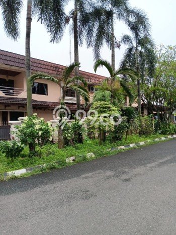 Hunian Mewah LB 425m2 Siap Pakai Desain Elegan di Pondok Indah, Jakarta Selatan Hunian Mewah LB 425m2 Siap Pakai Desain Elegan di Pondok Indah, Jakarta Selatan