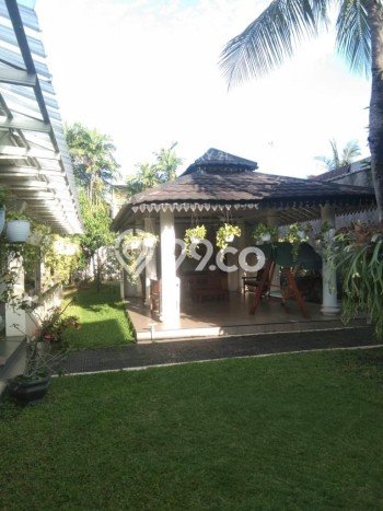 Dijual Rumah Mewah Megah Dengan View Eksklusif di Utan Kayu, Jakarta Timur Dijual Rumah Mewah Megah Dengan View Eksklusif di Utan Kayu, Jakarta Timur