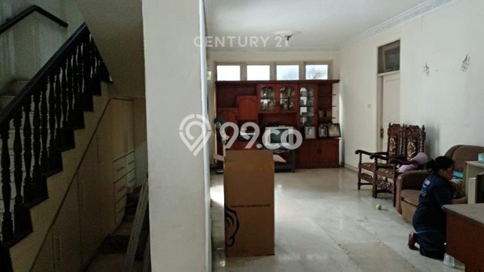 Rumah Mewah Siap Huni LT 555m2 di Menteng, Jakarta Pusat Rumah Mewah Siap Huni LT 555m2 di Menteng, Jakarta Pusat