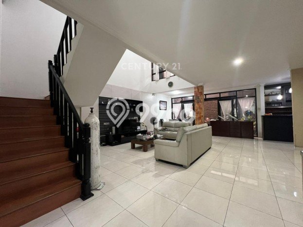 Hunian Cantik Modern Lb 345m2 di Cakung, Jakarta Timur Hunian Cantik Modern Lb 345m2 di Cakung, Jakarta Timur