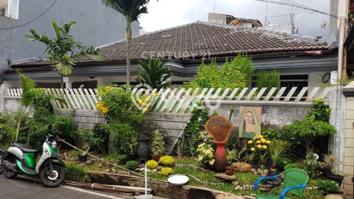 For Sale Rumah Mewah Exclusive di Cempaka Putih, Jakarta Pusat For Sale Rumah Mewah Exclusive di Cempaka Putih, Jakarta Pusat