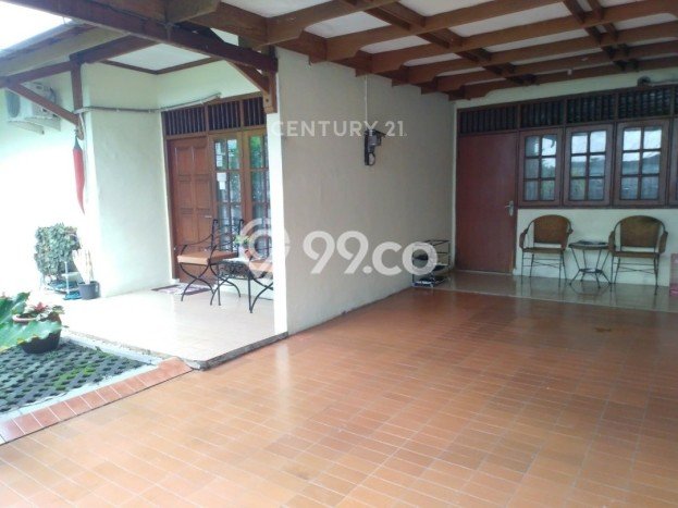Jual Rumah Luas Megah Dengan View Cantik di Pejompongan, Jakarta Pusat Jual Rumah Luas Megah Dengan View Cantik di Pejompongan, Jakarta Pusat