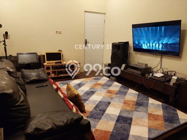 Siap Huni Hunian Elit 9 Kamar di Kelapa Gading Dekat ke Mana Saja Siap Huni Hunian Elit 9 Kamar di Kelapa Gading Dekat ke Mana Saja