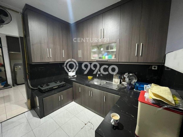 Hunian Cantik Modern Lb 345m2 di Cakung, Jakarta Timur Hunian Cantik Modern Lb 345m2 di Cakung, Jakarta Timur