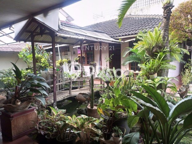 Hunian Mewah LB 415m2 Siap Huni Desain Elegan di Lebak Bulus, Jakarta Selatan Hunian Mewah LB 415m2 Siap Huni Desain Elegan di Lebak Bulus, Jakarta Selatan