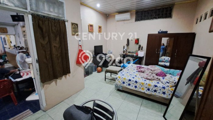 Hunian Nyaman Asri 6 KT Siap Pakai di Klender Jakarta Timur Hunian Nyaman Asri 6 KT Siap Pakai di Klender Jakarta Timur
