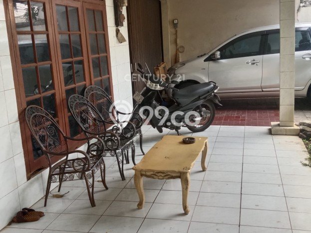 Jual Rumah Luas Megah Dengan View Eksklusif di Petukangan, Jakarta Selatan Jual Rumah Luas Megah Dengan View Eksklusif di Petukangan, Jakarta Selatan