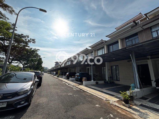 Dijual Rumah Premium dengan Fasilitas Sekitar Komplit di Cakung, Jakarta Timur Dijual Rumah Premium dengan Fasilitas Sekitar Komplit di Cakung, Jakarta Timur