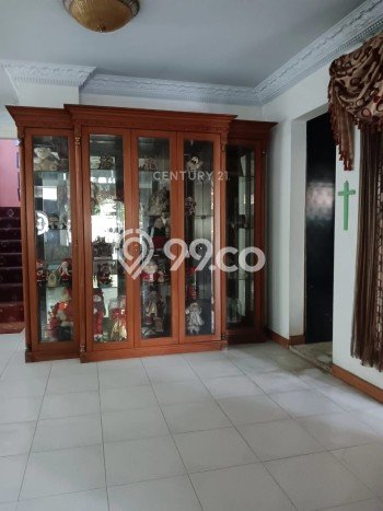 Hunian Mewah LB 425m2 Siap Pakai Desain Elegan di Pondok Indah, Jakarta Selatan Hunian Mewah LB 425m2 Siap Pakai Desain Elegan di Pondok Indah, Jakarta Selatan