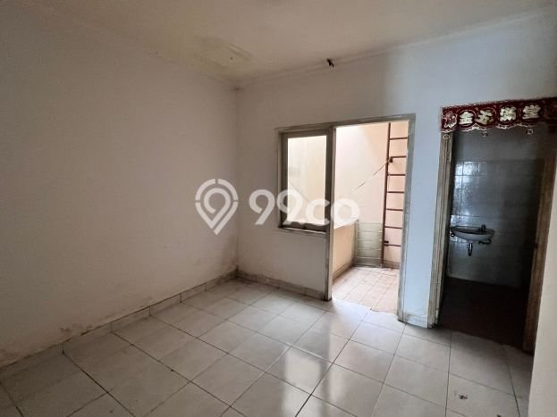 Lokasi terbaik! Rumah siap pakai dikontrakkan di Cengkareng LB 195m2 Lokasi terbaik! Rumah siap pakai dikontrakkan di Cengkareng LB 195m2