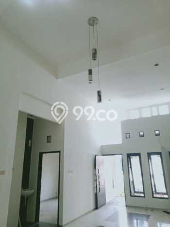 Rumah Terawat 3 KT 2 KM di , Bandung Rumah Terawat 3 KT 2 KM di , Bandung