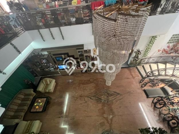 Hunian Super Mewah dengan Akses Paling Strategis di Margorejo, Surabaya Hunian Super Mewah dengan Akses Paling Strategis di Margorejo, Surabaya