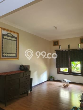 Rumah 4 KT 4 KM Fully Furnished di Lokasi Prestisius Wonocolo, Surabaya Rumah 4 KT 4 KM Fully Furnished di Lokasi Prestisius Wonocolo, Surabaya
