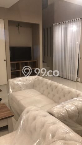 Dijual Rumah Premium dengan Fasilitas Sekitar Lengkap di Wiyung, Surabaya Dijual Rumah Premium dengan Fasilitas Sekitar Lengkap di Wiyung, Surabaya