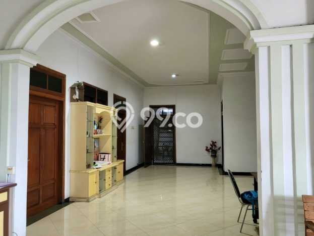 Hot Offer Hunian Premium Ideal dan Luas di Dukuh Pakis, Surabaya Hot Offer Hunian Premium Ideal dan Luas di Dukuh Pakis, Surabaya