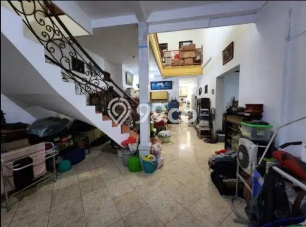Rumah Elit Modern Tanpa Renovasi di Kendangsari Surabaya Rumah Elit Modern Tanpa Renovasi di Kendangsari Surabaya