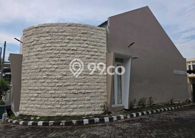 For Sale Rumah 3 Kamar Lokasi Ideal Nyaman dan Strategis di Sukolilo For Sale Rumah 3 Kamar Lokasi Ideal Nyaman dan Strategis di Sukolilo