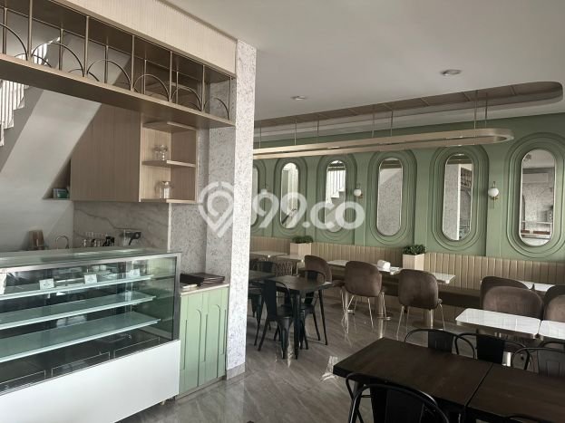Disewakan Ruko di Kawasan Ramai Pakuwon City Luas 252m2 Disewakan Ruko di Kawasan Ramai Pakuwon City Luas 252m2