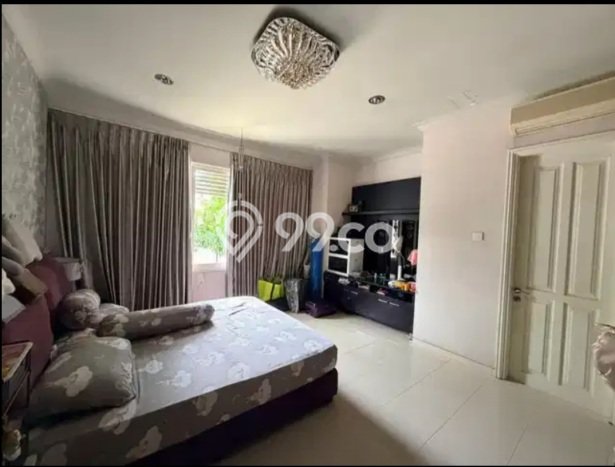 For Sale Rumah Mewah Exclusive di Wiyung, Surabaya For Sale Rumah Mewah Exclusive di Wiyung, Surabaya