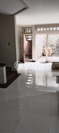 Rumah Kontrakan Surabaya LT 190m2 LB 229m2 Kawasan Manyar Rumah Kontrakan Surabaya LT 190m2 LB 229m2 Kawasan Manyar